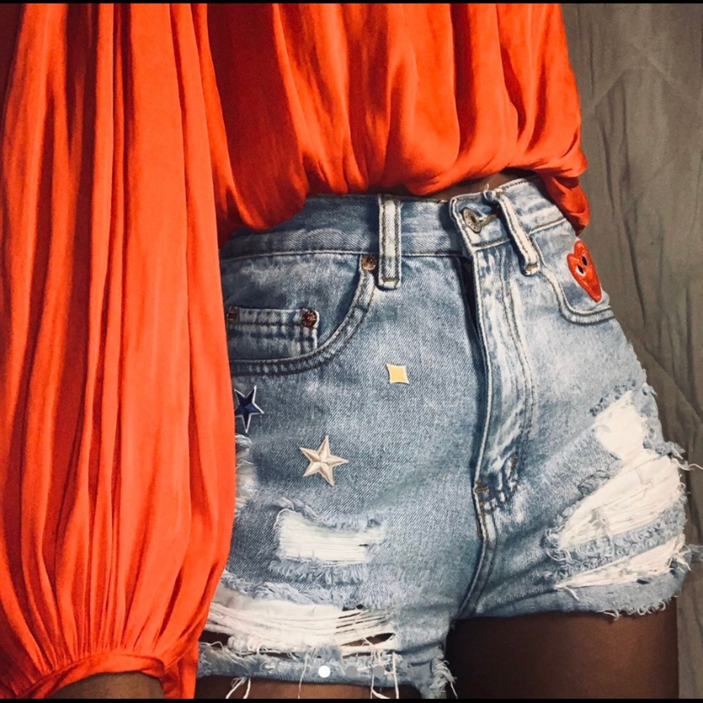 Custom patched denim shorts !